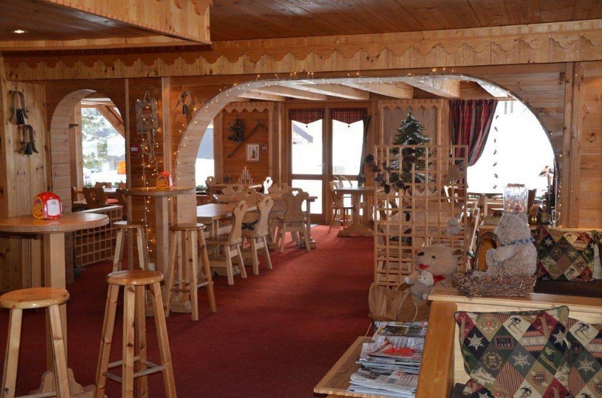 Hotel Ecureuil Вар Экстерьер фото